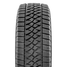 215/60R17C W810 104H/102H